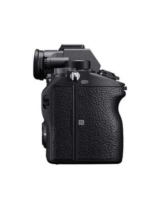 Sony Alpha A7R Mark III (ILCE-7RM3B) Camera With 35mm Full Frame Image Sensor - Black