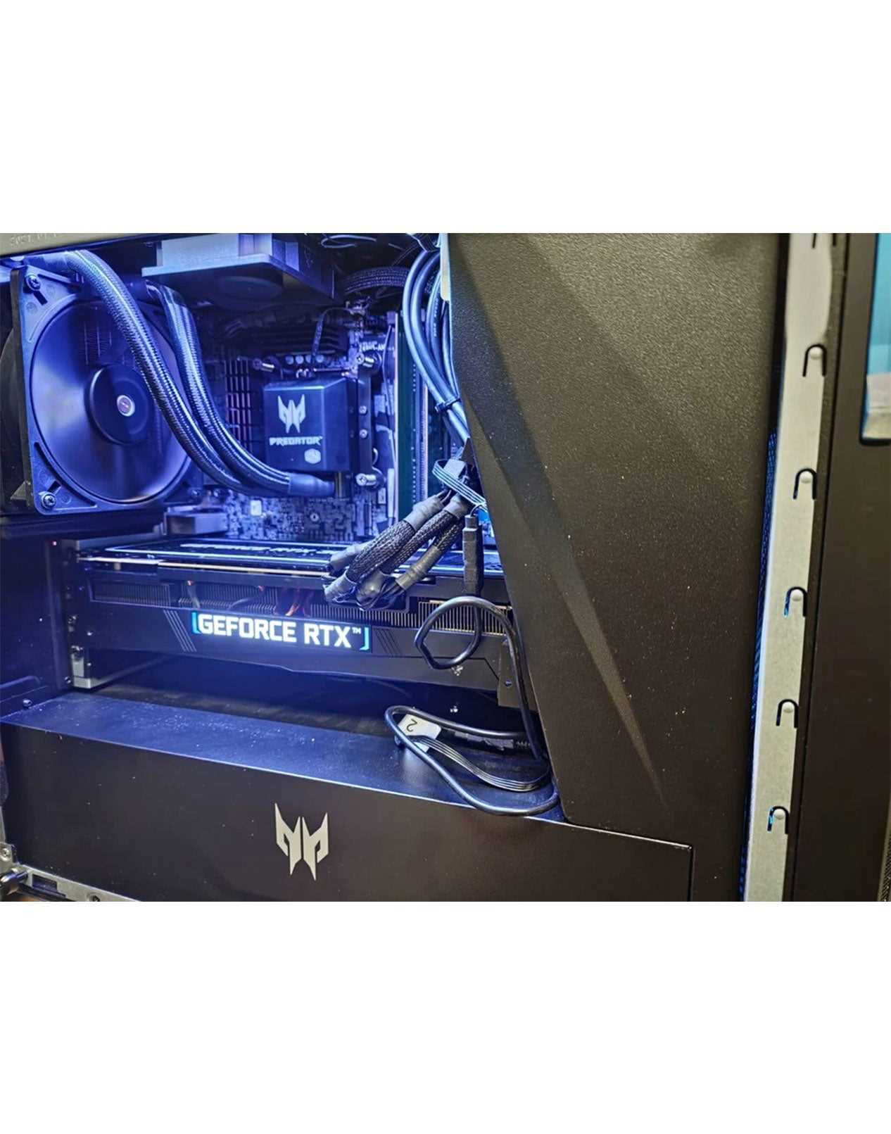 Acer Predator PO5-615s i9 10th Gen GeForce RTX 3090 8GB 512GB, 2TB HDD